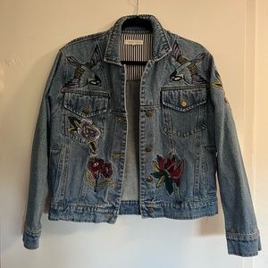 Women’s Jean Jacket Size Small